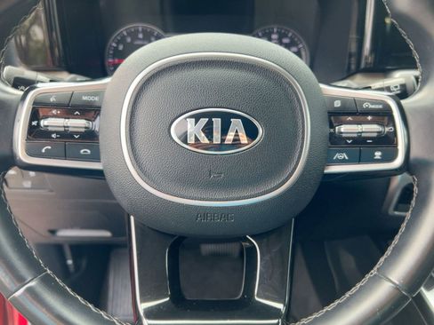 Used 2021 Kia Sorento EX w/ Panoramic Sunroof Package image 17