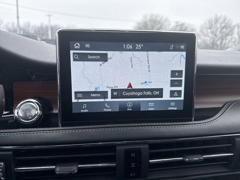 Used 2022 Lincoln Corsair Reserve w/ Sport Package image 22