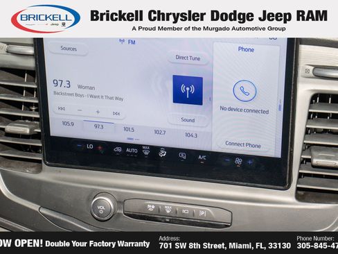 Used 2023 Ford E-Transit Medium Roof image 18