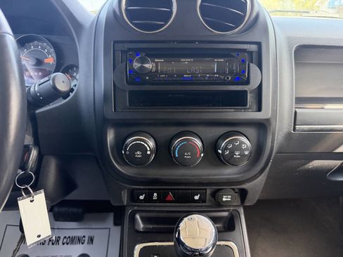 Used 2017 Jeep Patriot High Altitude image 30