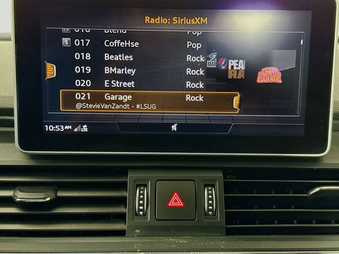 Used 2018 Audi Q5 2.0T Premium Plus w/ Premium Plus Package AWD/4WD image 15
