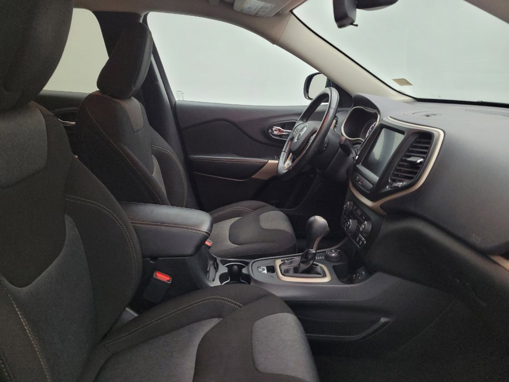 Used 2018 Jeep Cherokee Latitude AWD/4WD image 21