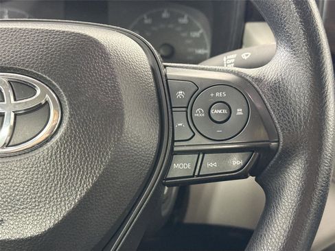 Certified 2024 Toyota Corolla Cross L FWD image 18