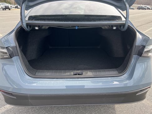 New 2026 Nissan Sentra SV image 31