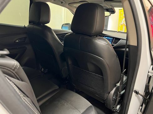 Used 2020 Buick Encore Preferred FWD image 34