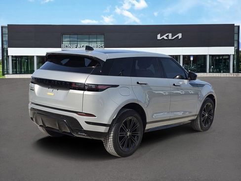 Used 2026 Land Rover Range Rover Evoque Dynamic SE AWD/4WD image 4