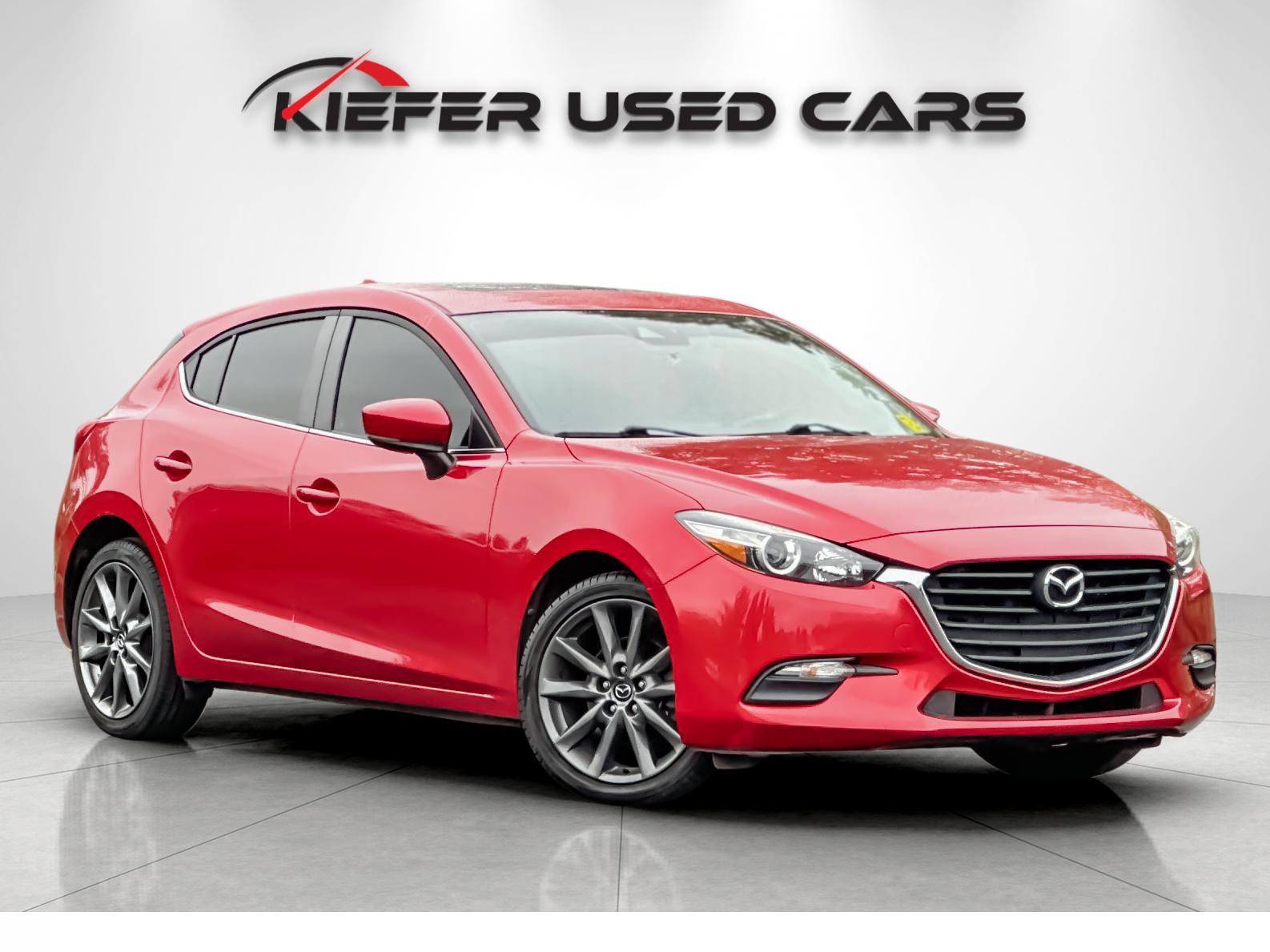 Used 2018 MAZDA MAZDA3 Touring FWD image 2
