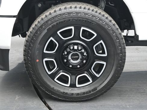 New 2026 Ford F250 Platinum image 33