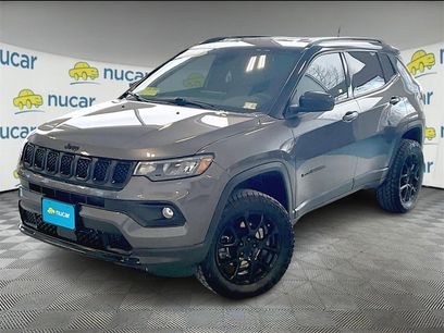 Used 2023 Jeep Compass Altitude