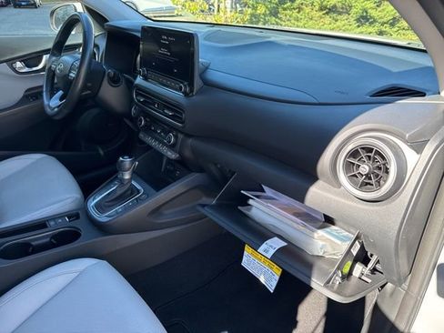 Certified 2022 Hyundai Kona Limited w/ Cargo Package image 27
