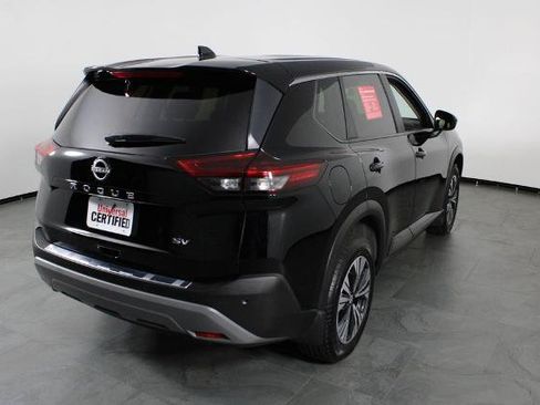 Certified 2023 Nissan Rogue SV FWD image 16