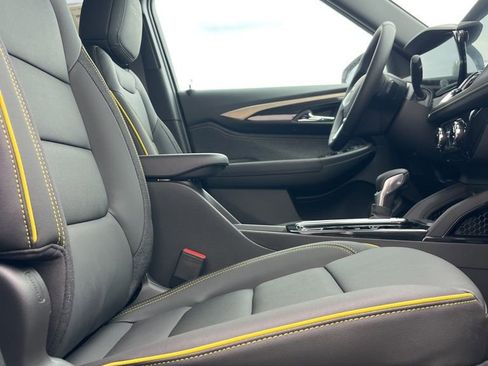 New 2026 Chevrolet TrailBlazer ACTIV w/ Convenience Package FWD image 9