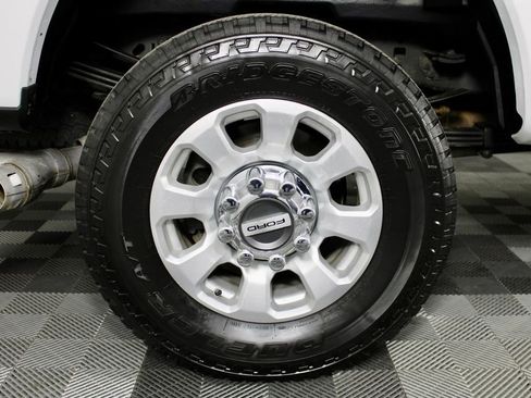 Used 2023 Ford F350 XLT w/ FX4 Off-Road Package image 13
