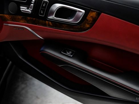 Used 2017 Mercedes-Benz SL 550 image 86