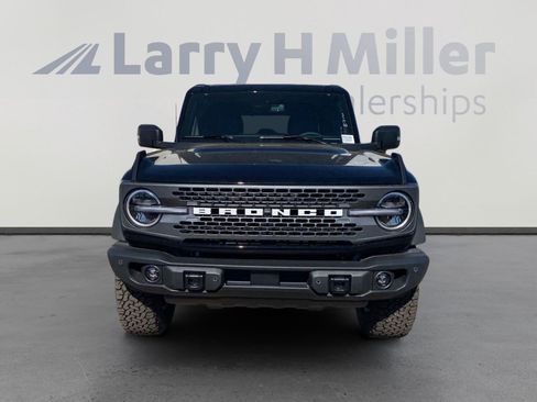 New 2025 Ford Bronco Badlands image 8