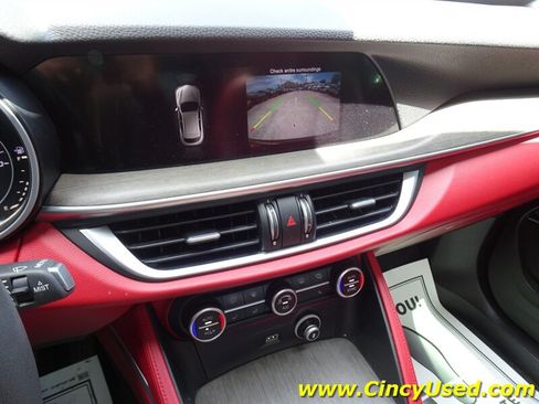 Used 2018 Alfa Romeo Stelvio Ti AWD/4WD image 20