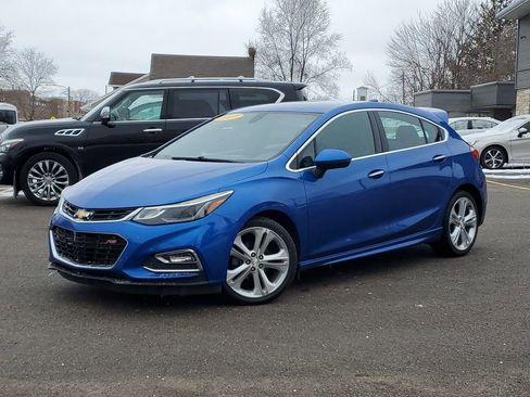 Used 2017 Chevrolet Cruze Premier image 1