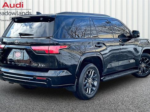 Used 2023 Toyota Sequoia Platinum image 6