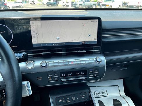 Used 2025 Hyundai Kona Limited FWD image 15