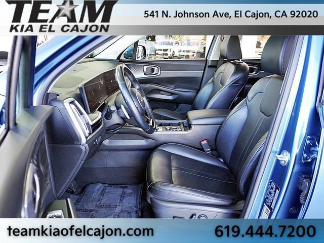 Certified 2025 Kia Sorento EX FWD image 16