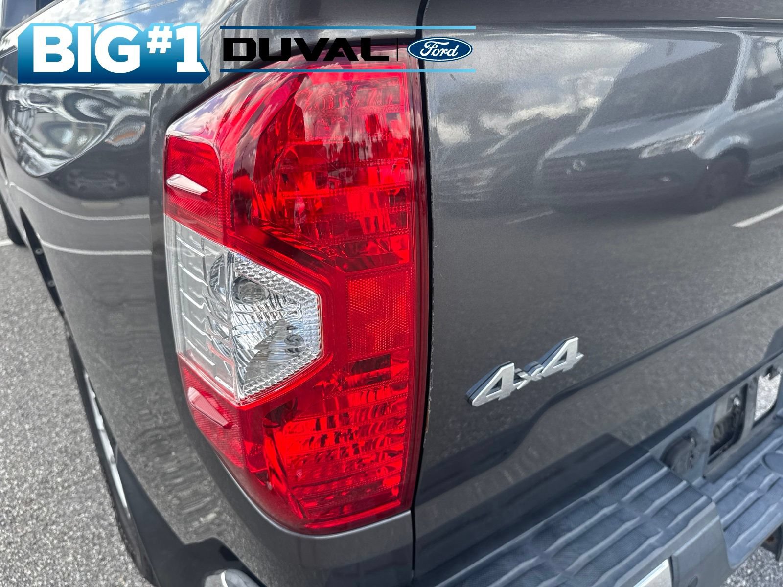 Used 2016 Toyota Tundra SR5 w/ SR5 Upgrade Package AWD/4WD image 7