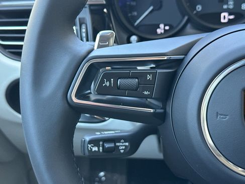 New 2026 Porsche Macan AWD/4WD image 27