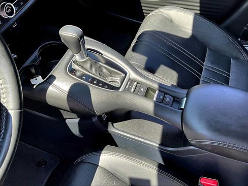 Certified 2023 Honda HR-V EX-L image 52