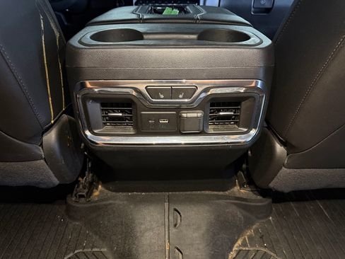 Used 2020 GMC Sierra 2500 AT4 w/ AT4 Premium Package AWD/4WD image 16