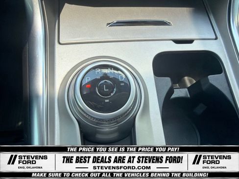 Used 2023 Ford Explorer XLT w/ Equipment Group 202A AWD/4WD image 26