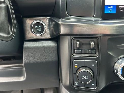 Used 2025 Ford F350 Lariat w/ Black Appearance Package AWD/4WD image 34