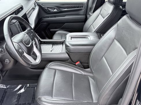 Used 2023 GMC Yukon Denali RWD image 21
