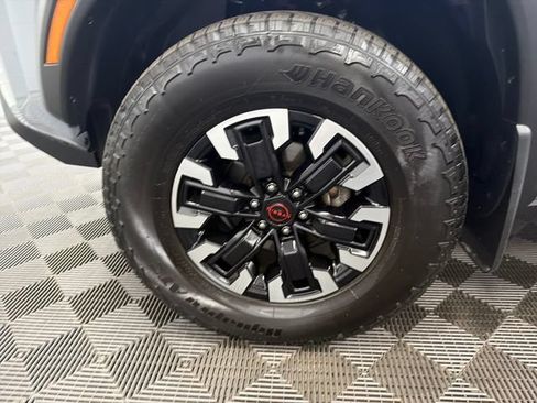Used 2024 Nissan Frontier PRO-4X w/ Technology Package AWD/4WD image 44