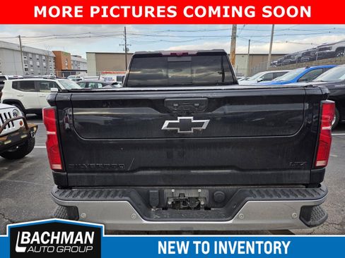 Used 2024 Chevrolet Silverado 2500 LTZ w/ LTZ Plus Package image 5