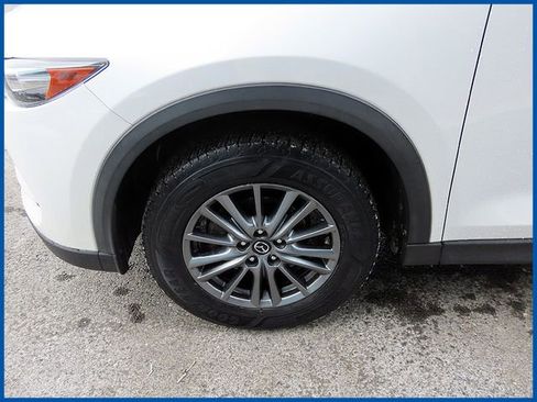 Used 2017 MAZDA CX-5 Touring w/ Preferred Equipment Package image 17