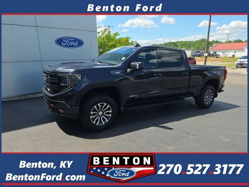 Used 2022 GMC Sierra 1500 AT4 w/ AT4 Premium Package AWD/4WD image 1
