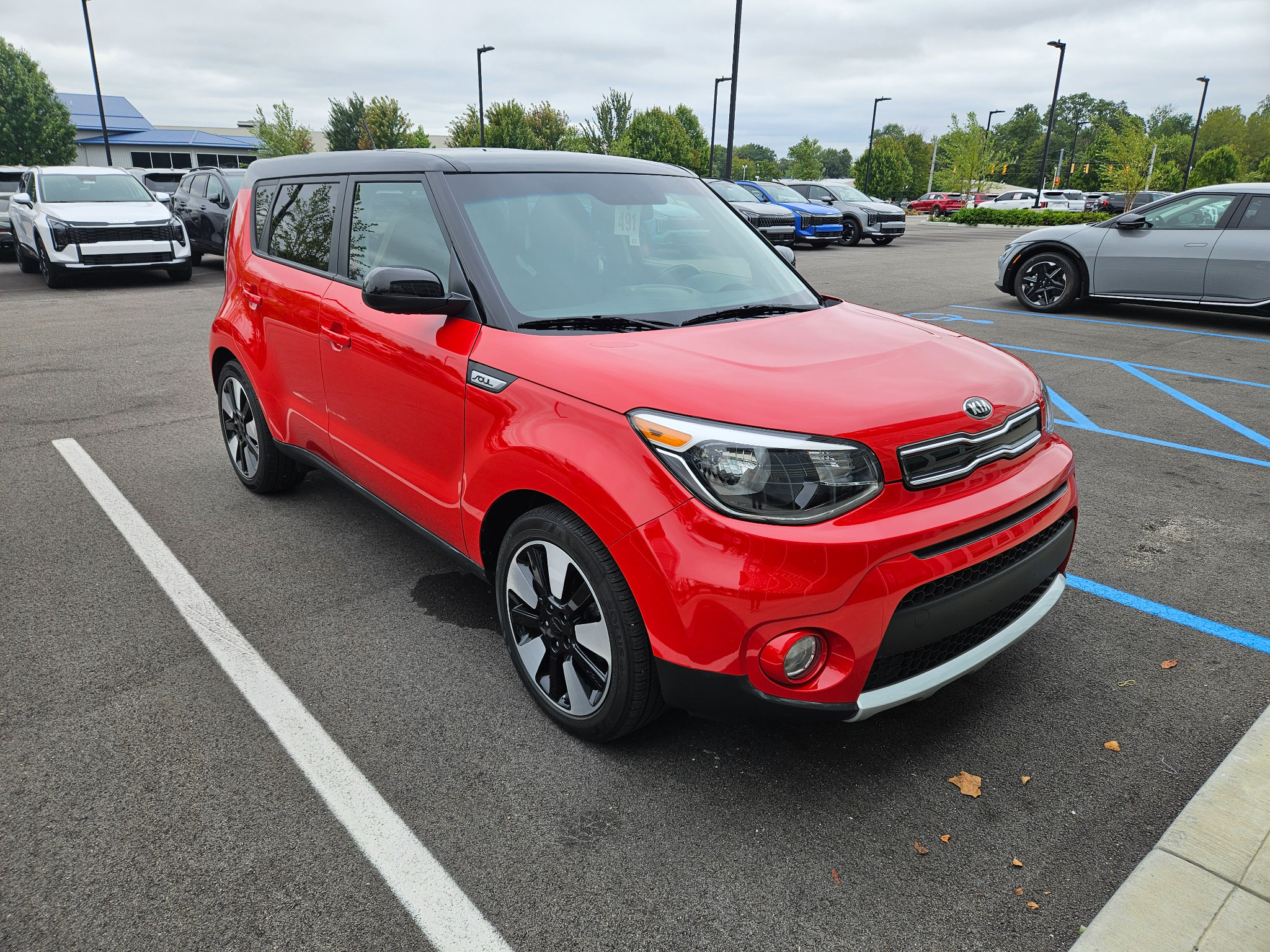 Used 2017 Kia Soul + w/ Designer's Package FWD image 1