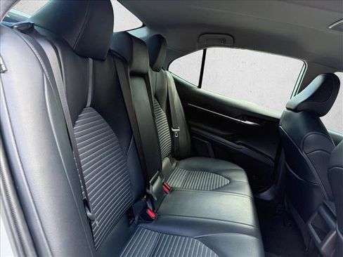 Used 2022 Toyota Camry SE FWD image 24