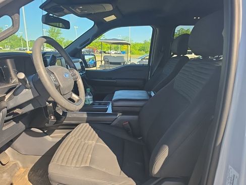 Certified 2021 Ford F150 XL w/ STX Appearance Package AWD/4WD image 3