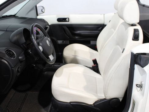 Used 2007 Volkswagen Beetle Triple White Edition FWD image 40
