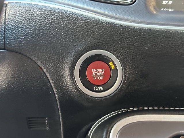 Used 2022 Dodge Challenger SRT Hellcat RWD image 25