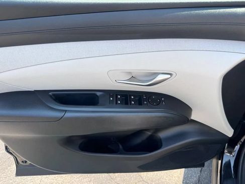 Used 2025 Hyundai Tucson SEL AWD/4WD image 14