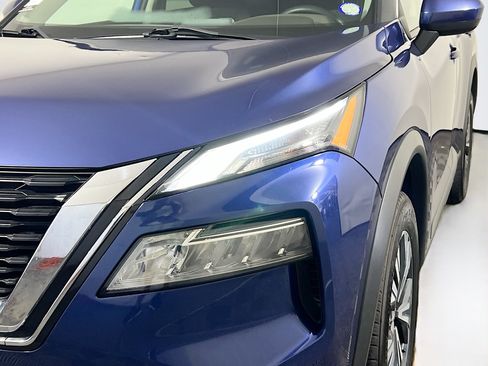 Used 2023 Nissan Rogue SV AWD/4WD image 11