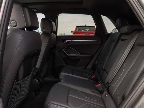 Used 2025 Audi Q3 2.0T Premium w/ Convenience Package AWD/4WD image 24