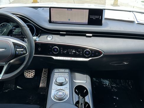 Used 2022 Genesis GV70 3.5T Sport w/ Sport Prestige Package AWD/4WD image 12