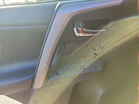 Used 2016 Toyota RAV4 XLE image 8