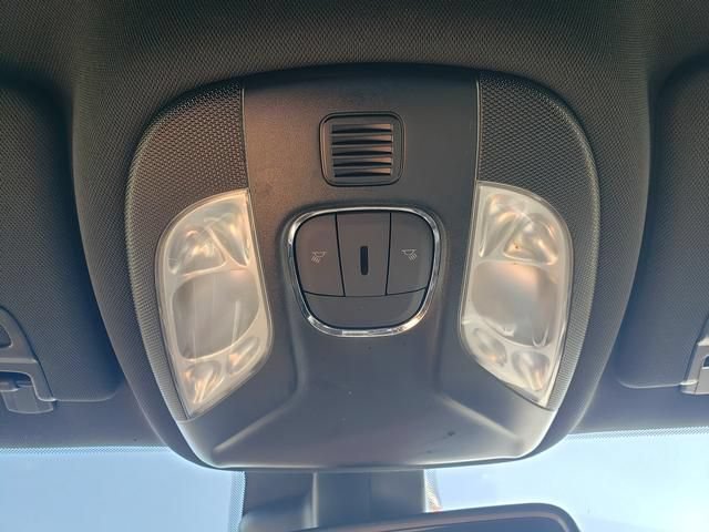 Used 2025 Jeep Compass Limited AWD/4WD image 24