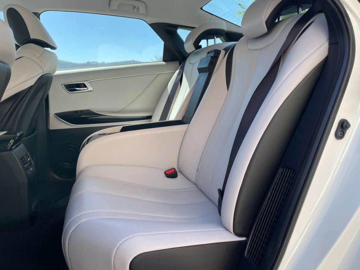 Used 2016 Toyota Mirai FWD image 22