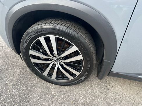 Used 2023 Nissan Pathfinder Platinum w/ Cargo Package image 11