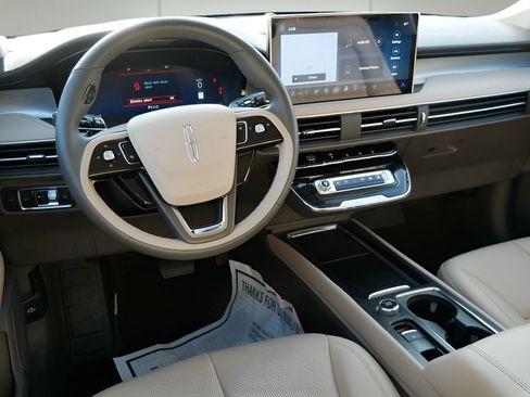 Used 2024 Lincoln Corsair AWD w/ Equipment Group 101A image 13