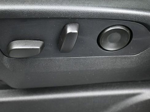 Used 2021 Chevrolet Tahoe Z71 w/ Luxury Package image 11